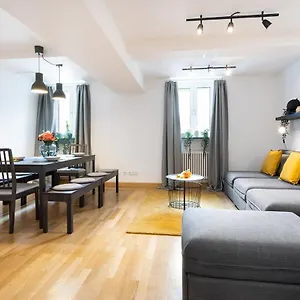 Marienplatz 2 Bedrooms Living Kitchen Apartment München