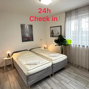 Modern Living Kueche Netflix Inklusive Lage , Norimberk Německo