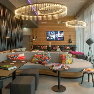 **** Hotel Moxy Germania